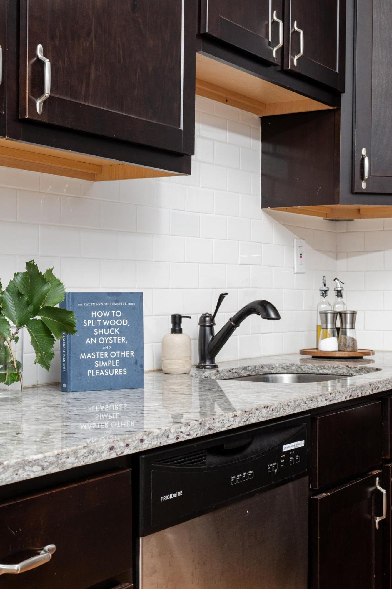 Ukrainian Village 2Br Modern Apartment D2 Chicago Dış mekan fotoğraf